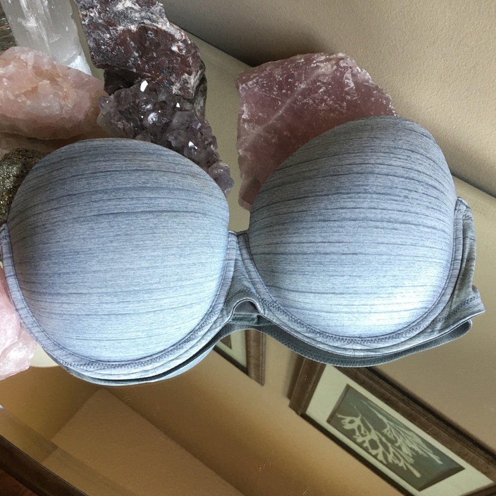 Victoria’s Secret PINK Gray Marble Striped Strapless Push-up Bra